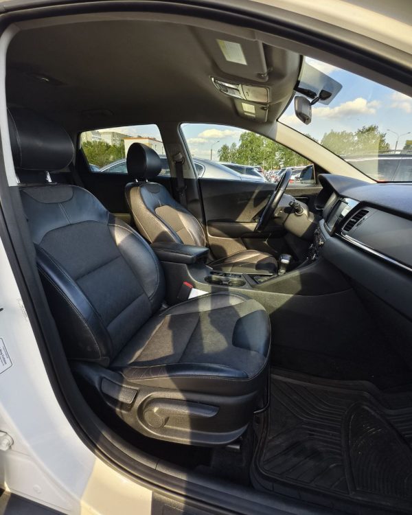 Kia Niro I - Image 14