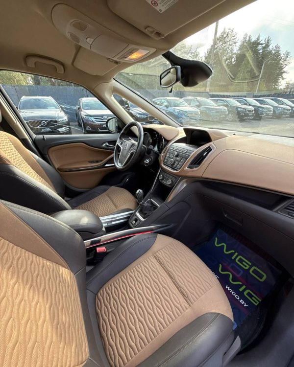 Opel Zafira C - Image 12