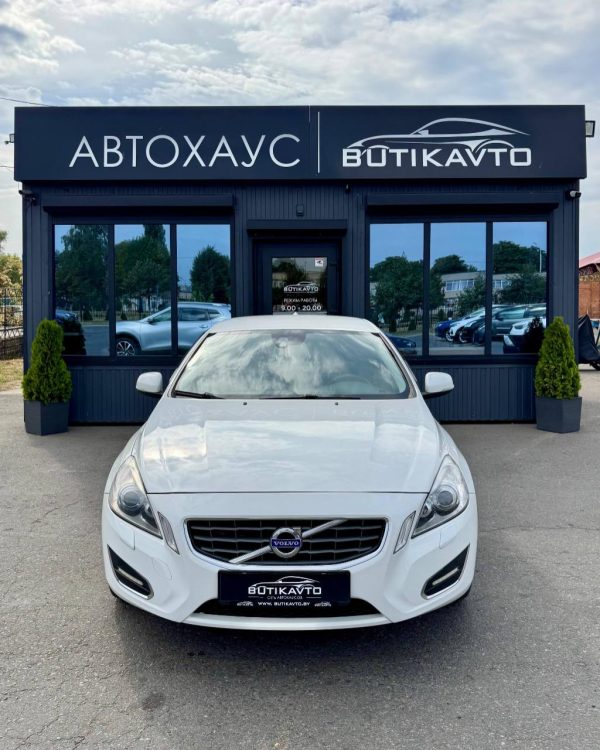 Volvo S60 II - Image 2