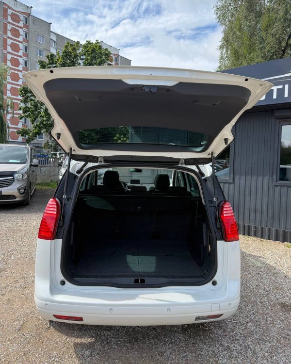 Peugeot 5008 I - Image 12