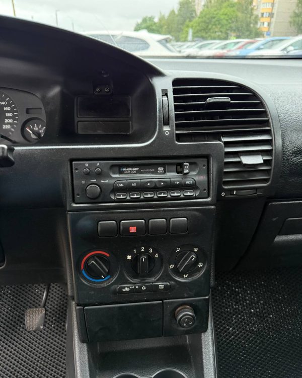 Opel Zafira A - Image 10