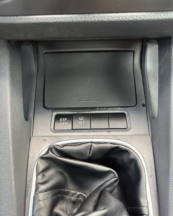 Volkswagen Golf V - Image 19