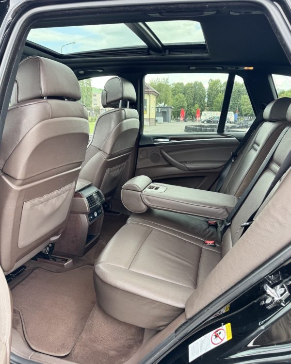 BMW X5 E70 - Image 11