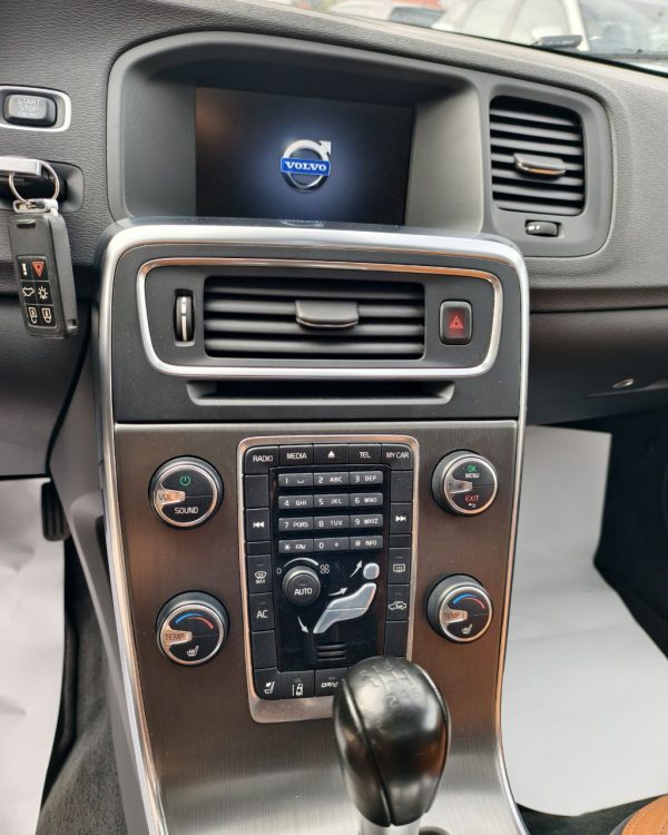 Volvo V60 I - Image 20