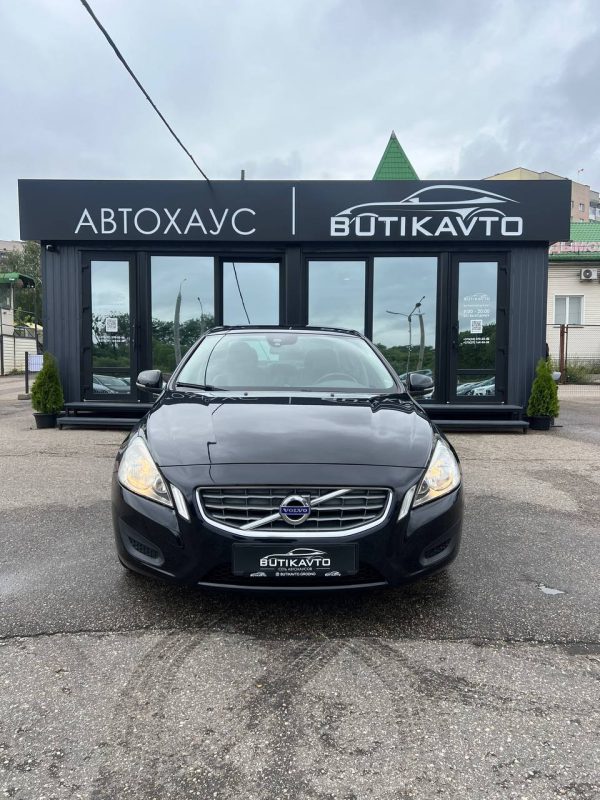 Volvo S60 II - Image 2