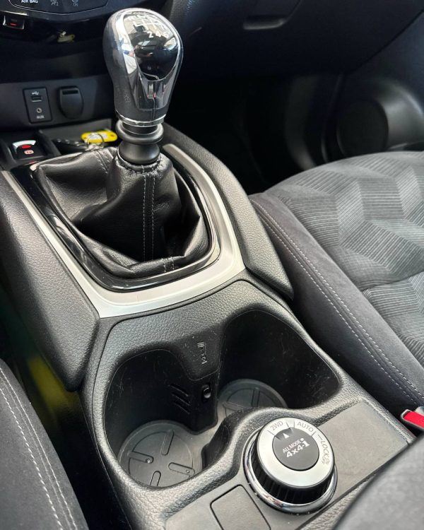 Nissan X-Trail III (T32) - Image 13