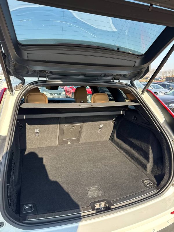 Volvo XC60 II - Image 17