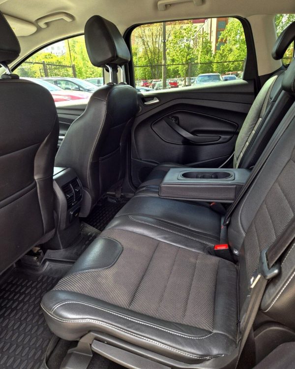 Ford Kuga - Image 12