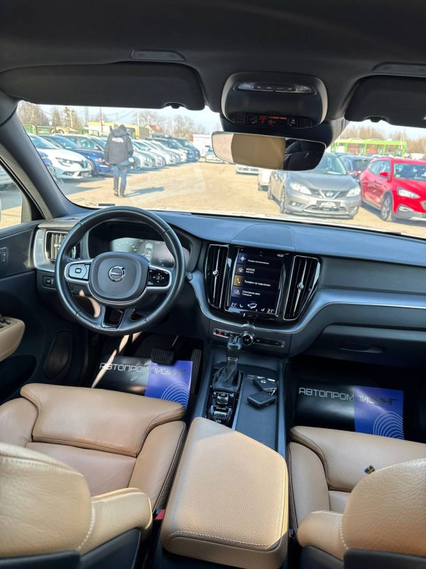 Volvo XC60 II - Image 10