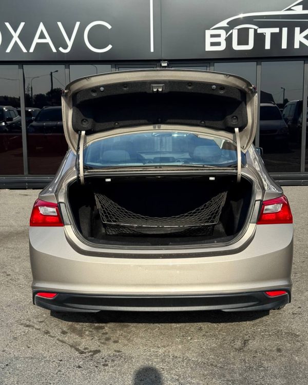 Chevrolet Malibu IX · Рестайлинг - Image 14