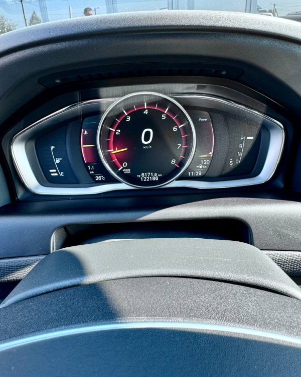 Volvo XC60 I · Рестайлинг - Image 19