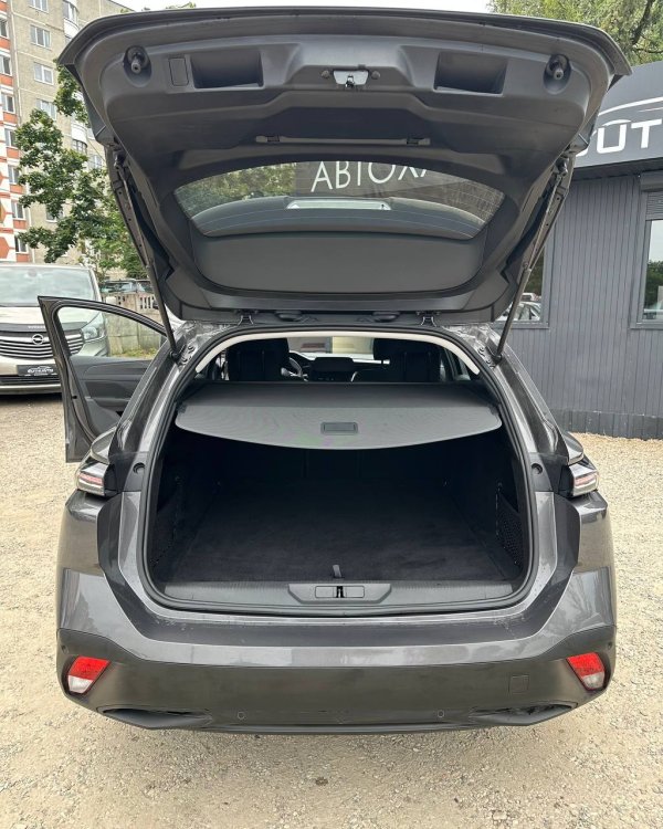 Peugeot 308 III - Image 12