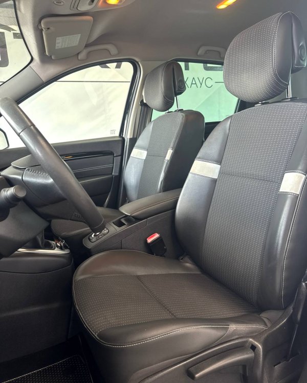 Renault Scenic III - Image 11