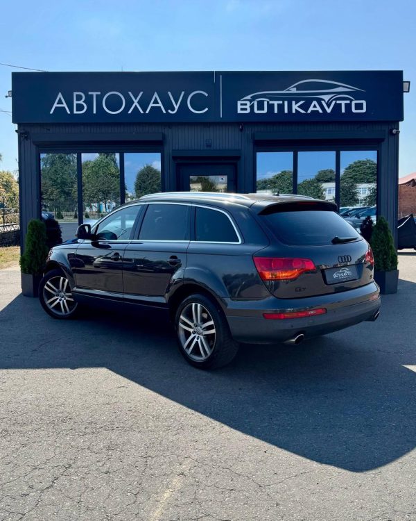 Audi Q7 4L - Image 5