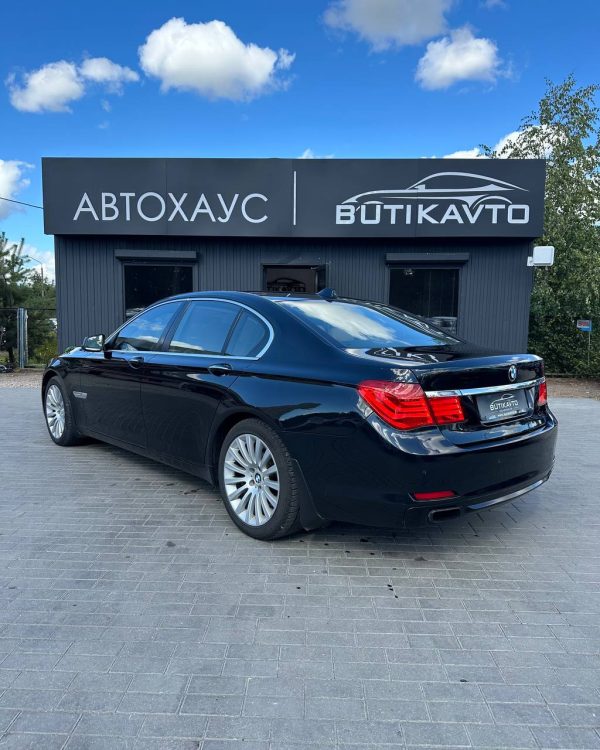 BMW 7 серия F02 (Long) - Image 4