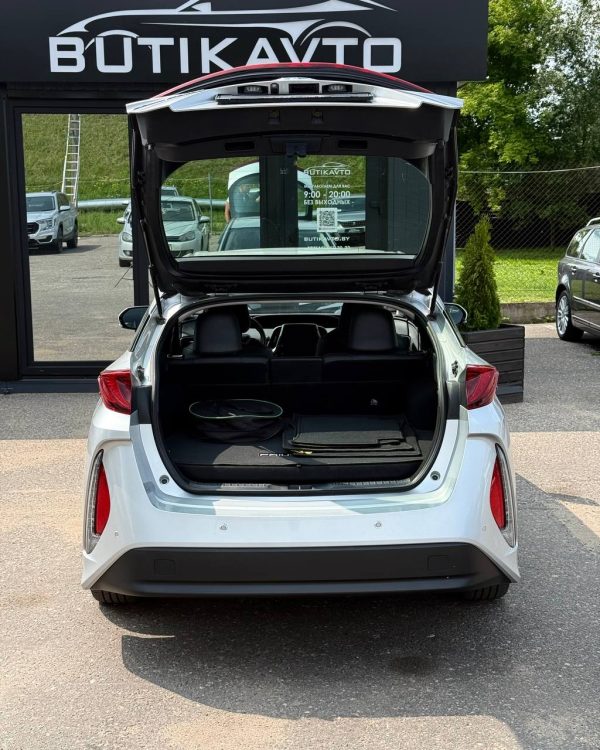 Toyota Prius Prime I (ZVW50L) - Image 28