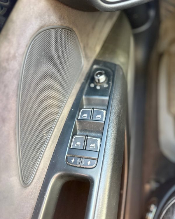 Audi A8 D4 - Image 19
