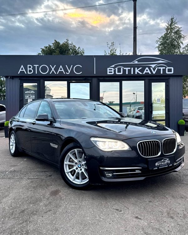 BMW 7 серия F02 (Long) · Рестайлинг