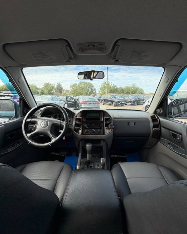 Mitsubishi Pajero III - Image 7