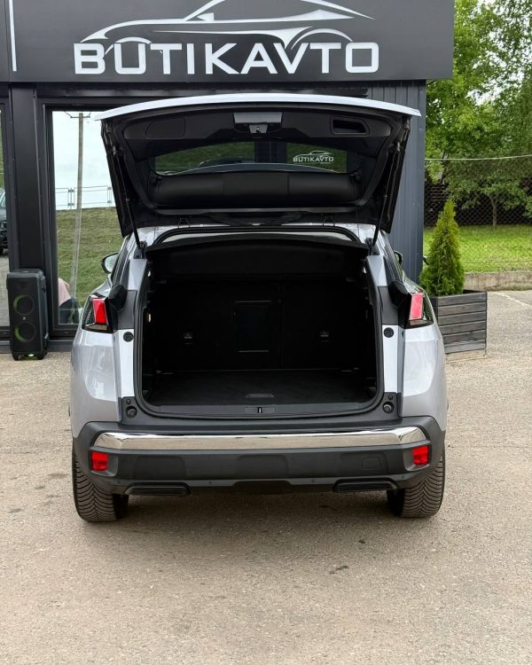 PEUGEOT 3008 - Image 18