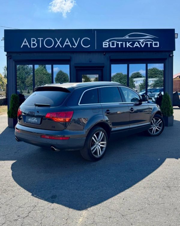 Audi Q7 4L - Image 7