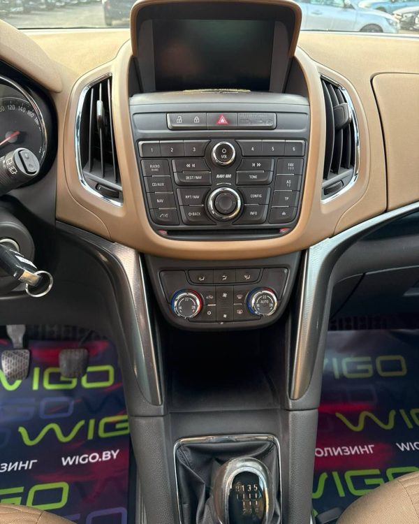 Opel Zafira C - Image 13