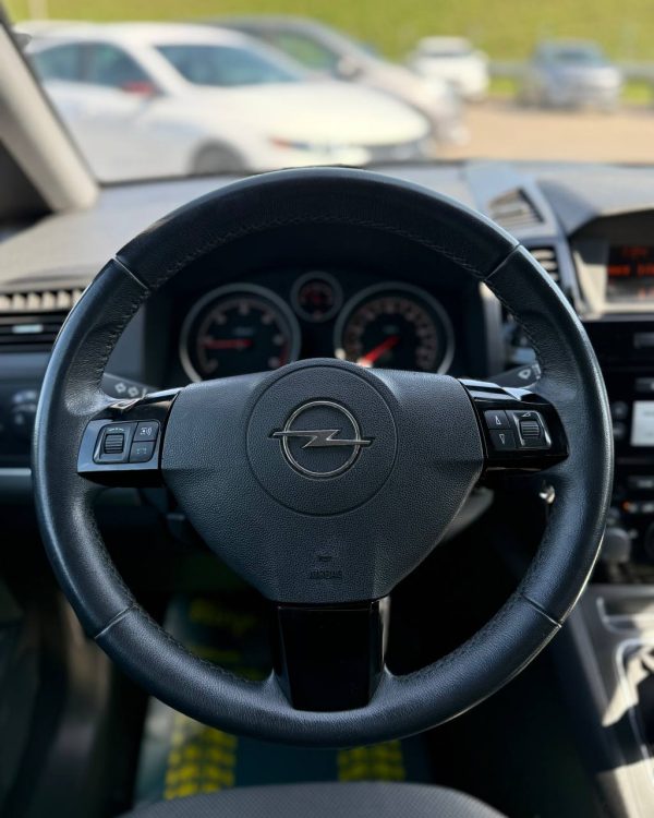 Opel Zafira B · Рестайлинг - Image 11