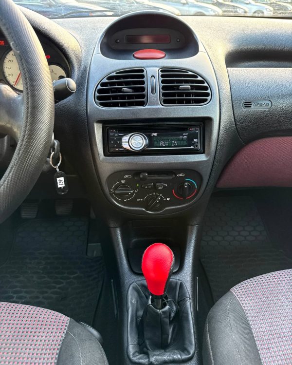 Peugeot 206 I - Image 13