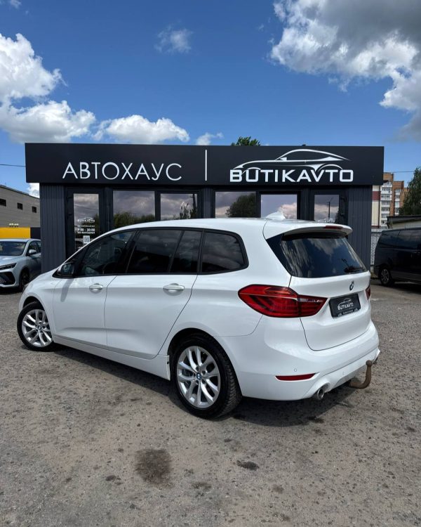 BMW 218 D GRAN TOURER - Image 4