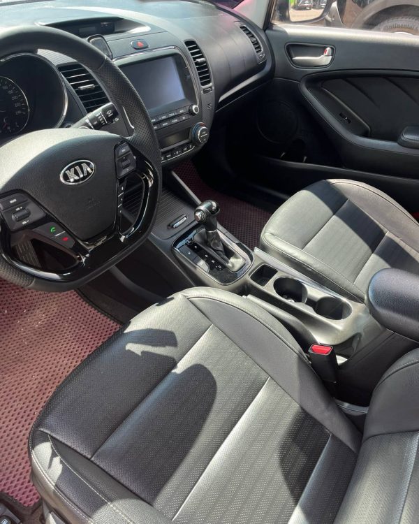 Kia K3 II - Image 10