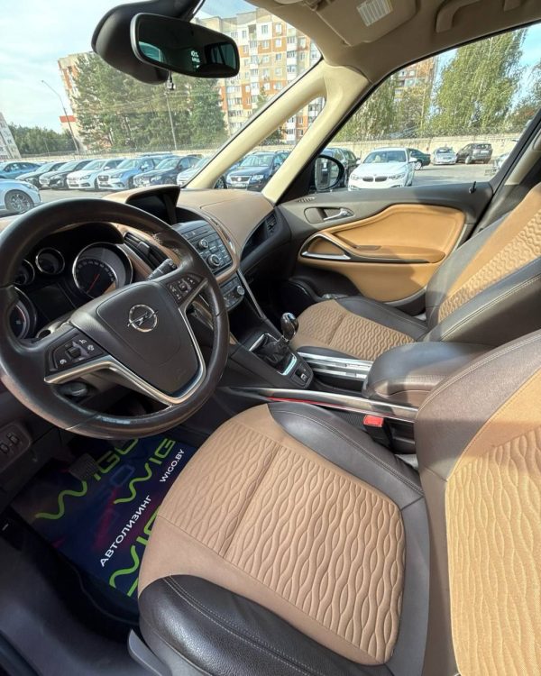 Opel Zafira C - Image 8