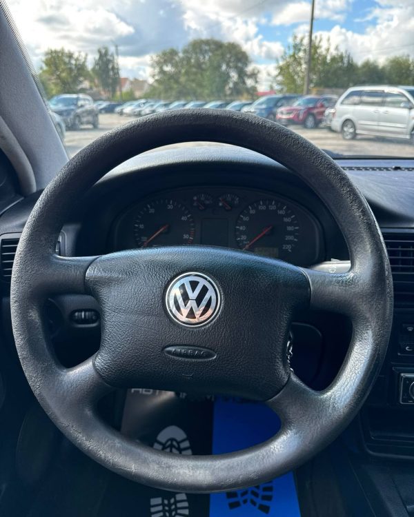 Volkswagen Passat B5 - Image 16