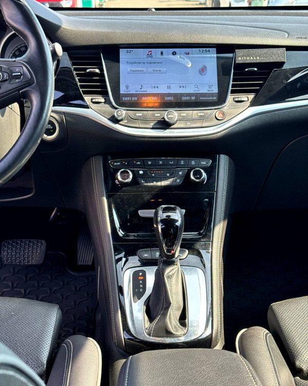 Opel Astra K - Image 12