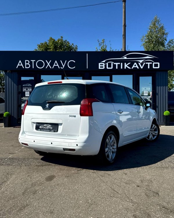 Peugeot 5008 I · Рестайлинг - Image 7