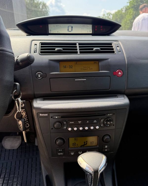 Citroen C4 I - Image 10