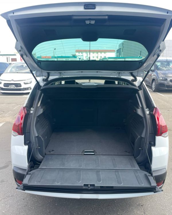 Peugeot 3008 I · Рестайлинг - Image 9