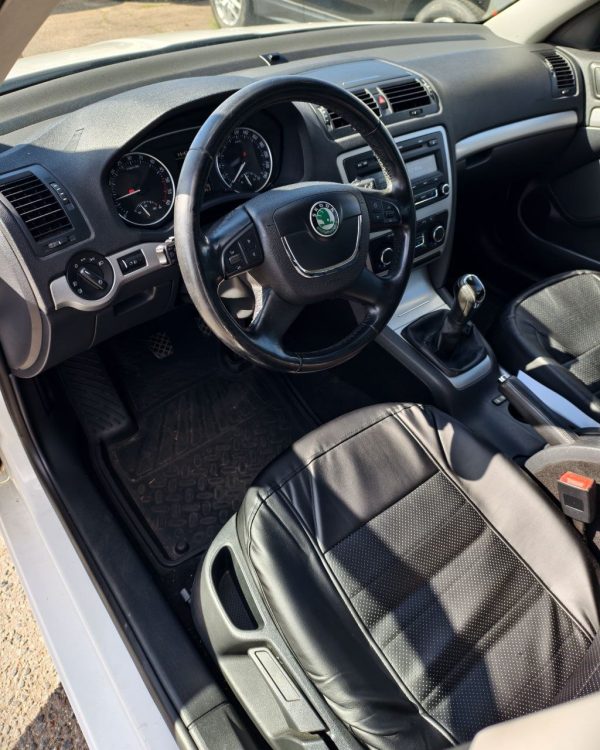 Skoda Octavia II · Рестайлинг - Image 10