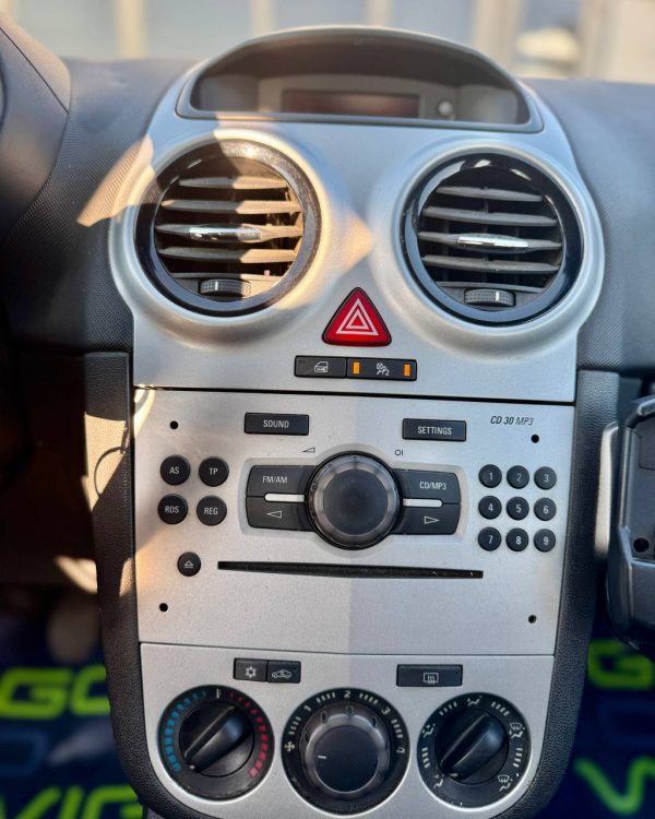 Opel Corsa D - Image 16