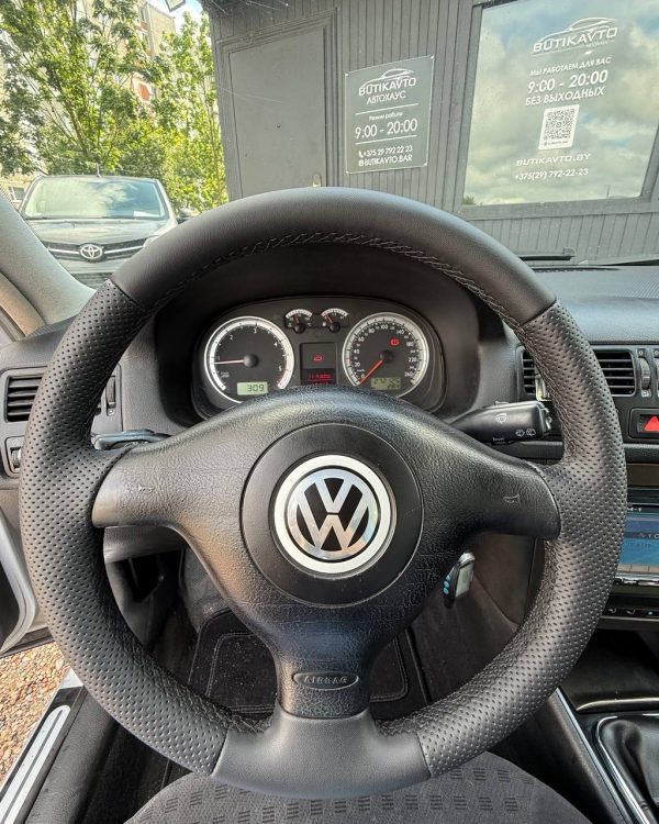 Volkswagen Bora I - Image 11