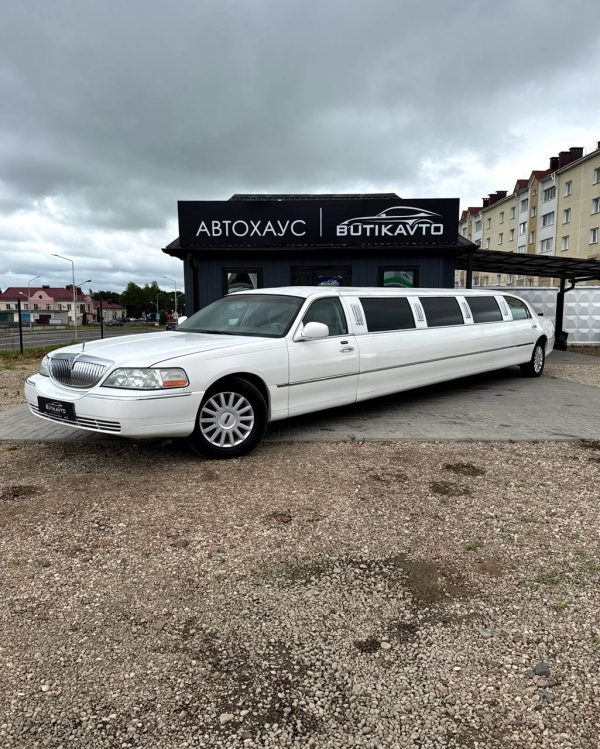 Lincoln Town Car III · Рестайлинг - Image 3