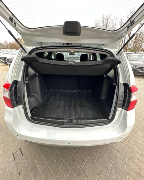 NISSAN TERRANO - Image 10