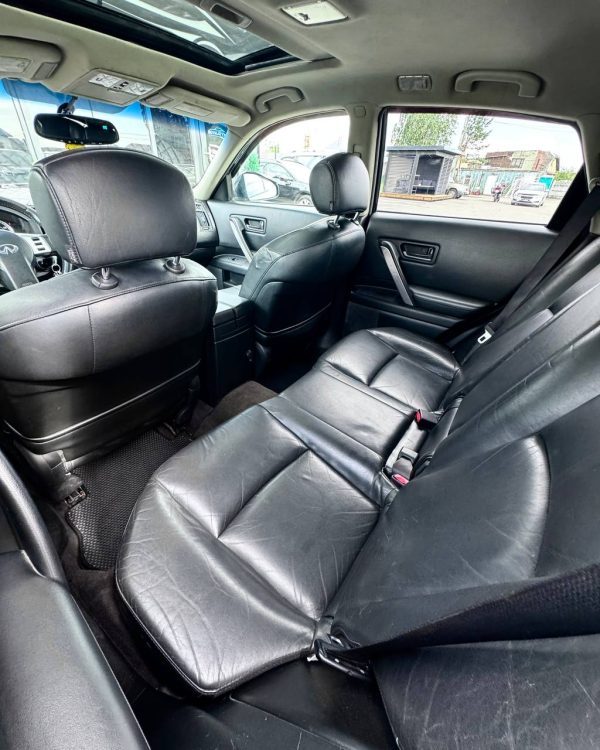 Infiniti FX I - Image 11