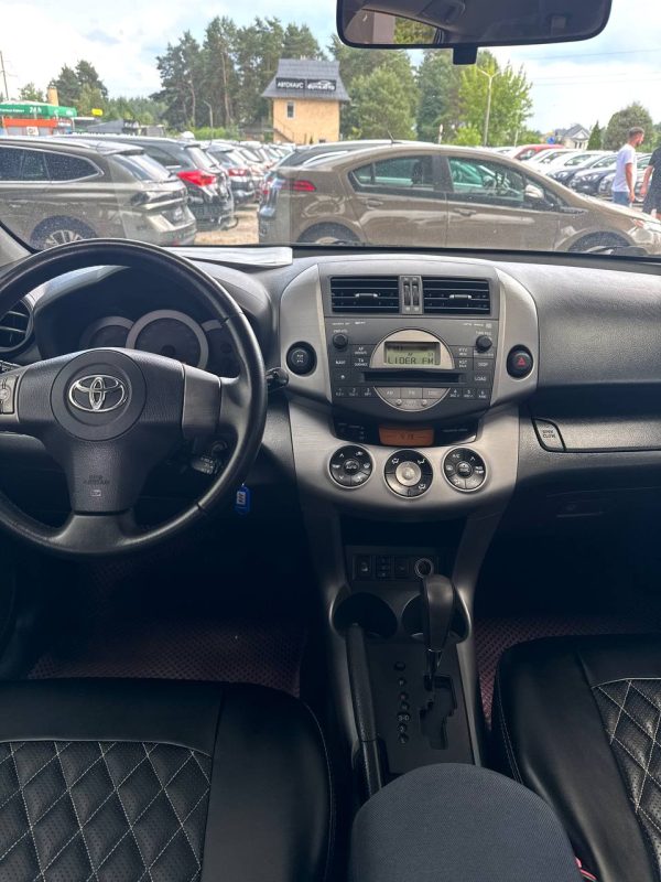 Toyota RAV4 III (XA30) - Image 12