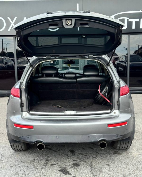 Infiniti FX I - Image 14