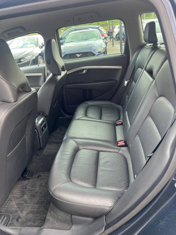 Volvo V70 III · Рестайлинг - Image 13