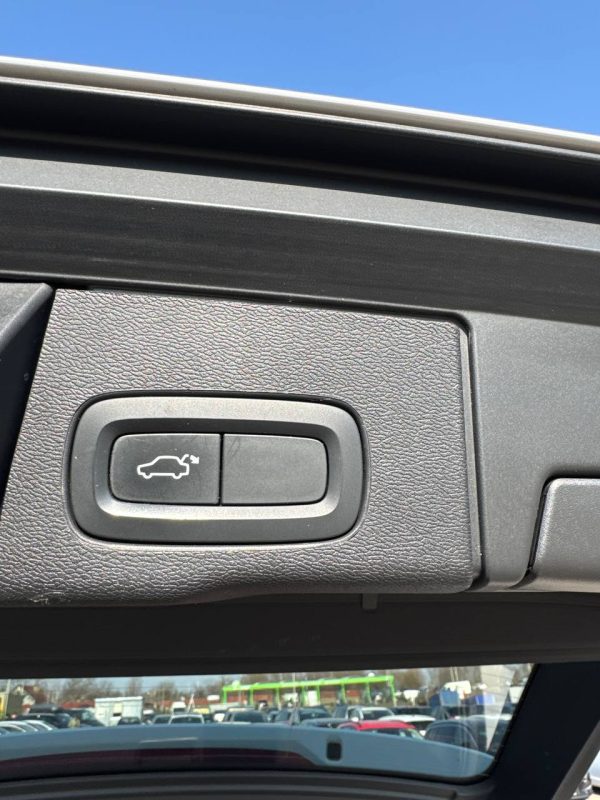 Volvo XC60 II - Image 18
