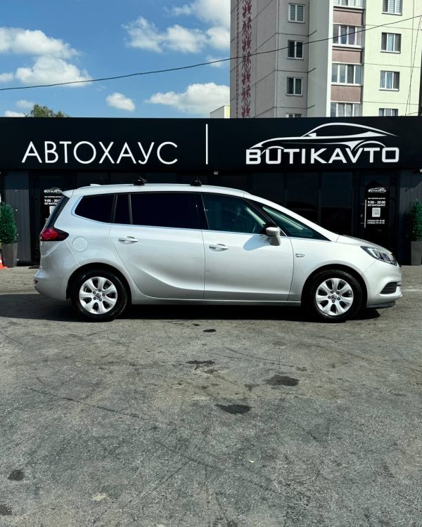 Opel Zafira C · Рестайлинг - Image 8