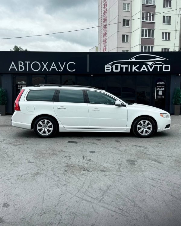 Volvo V70 III - Image 8