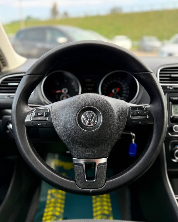Volkswagen Golf VI - Image 10