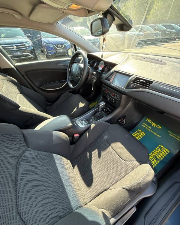 Citroen C5 II - Image 12